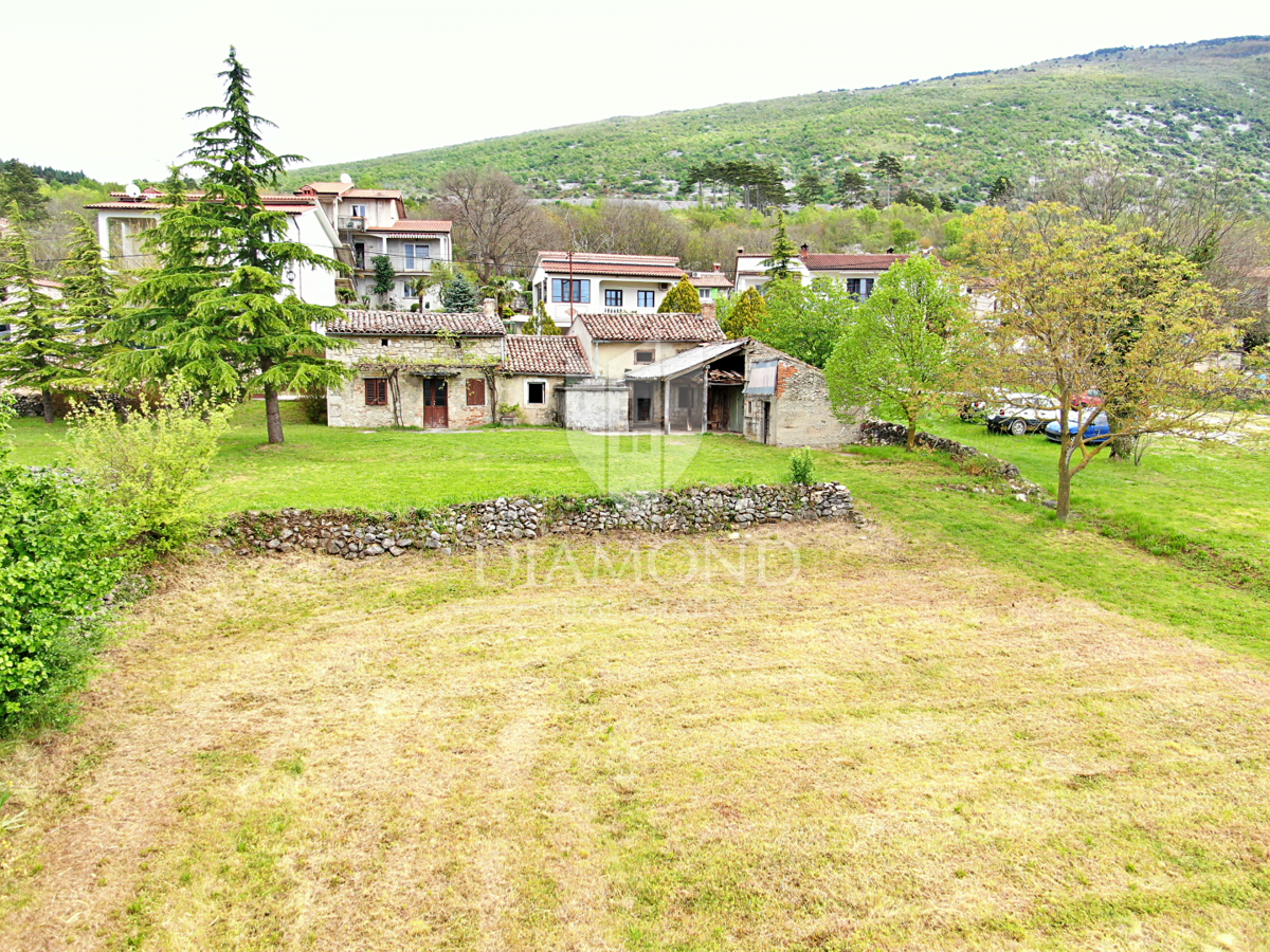 Kršan, okolica, samostojna hiša za adaptacijo