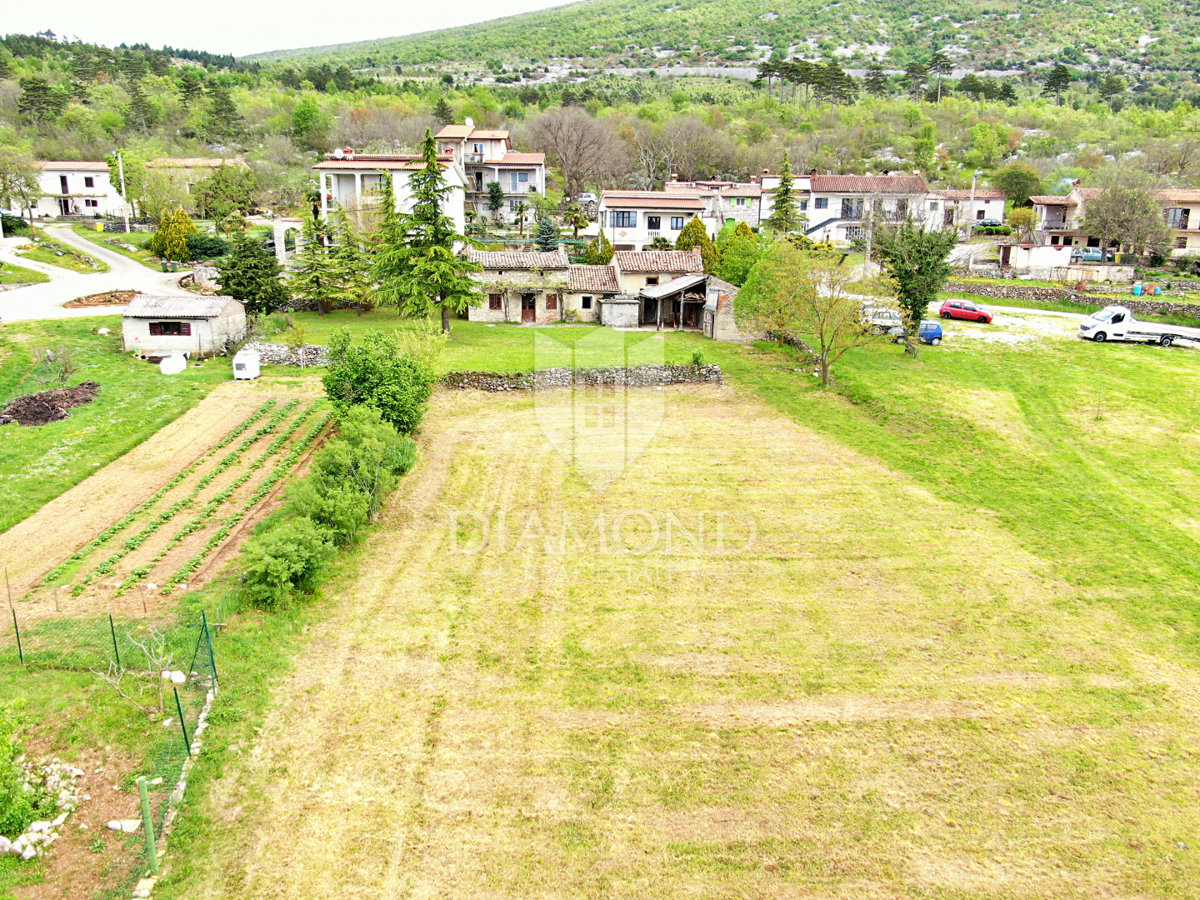Kršan, okolica, samostojna hiša za adaptacijo