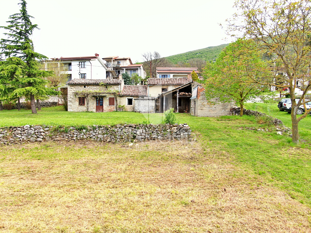 Kršan, okolica, samostojna hiša za adaptacijo