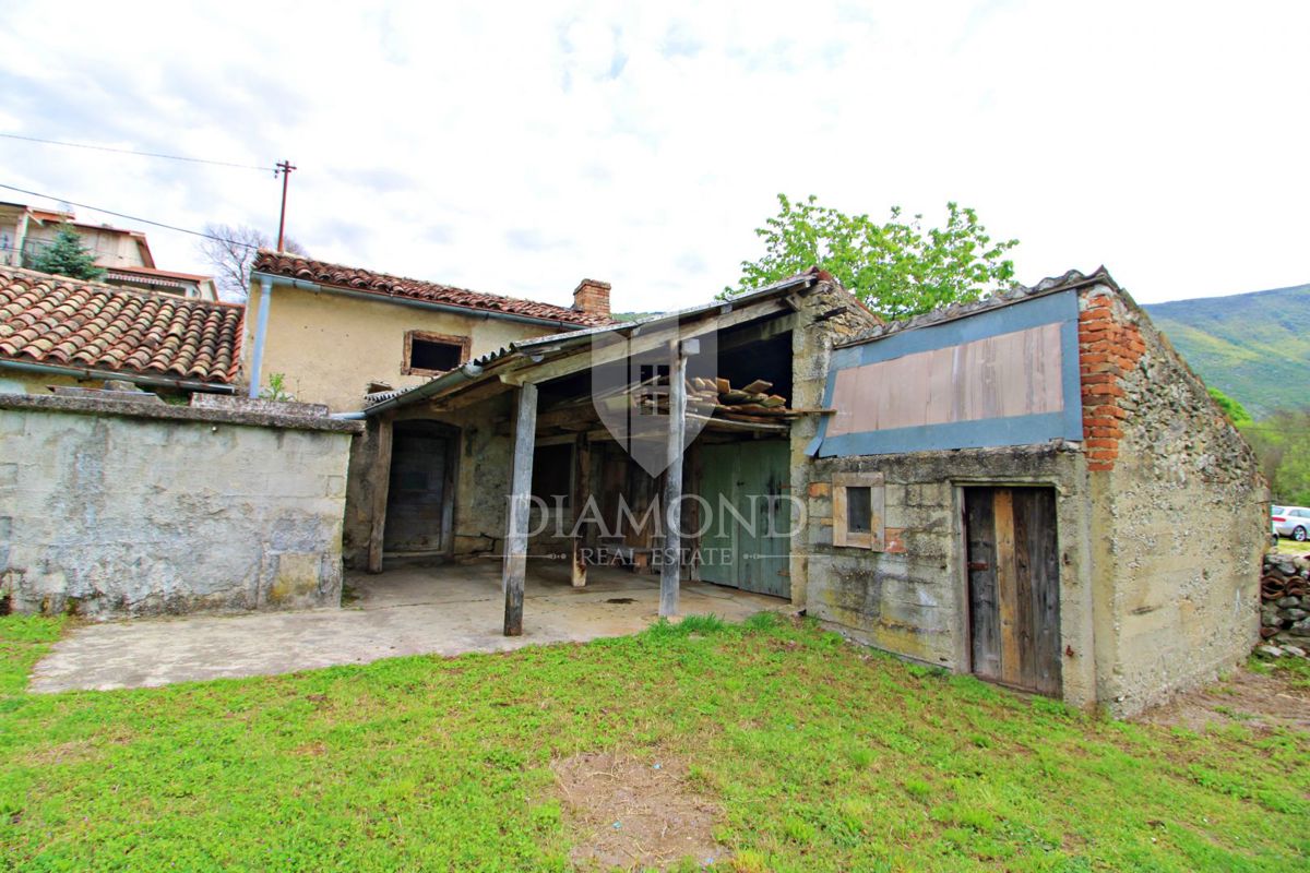 Kršan, okolica, samostojna hiša za adaptacijo