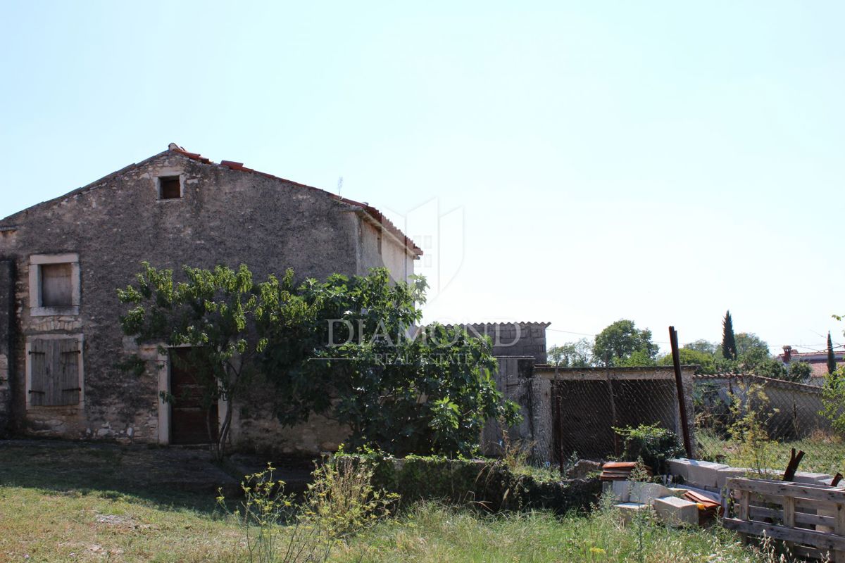 Barban, okolica, hiša za adaptacijo