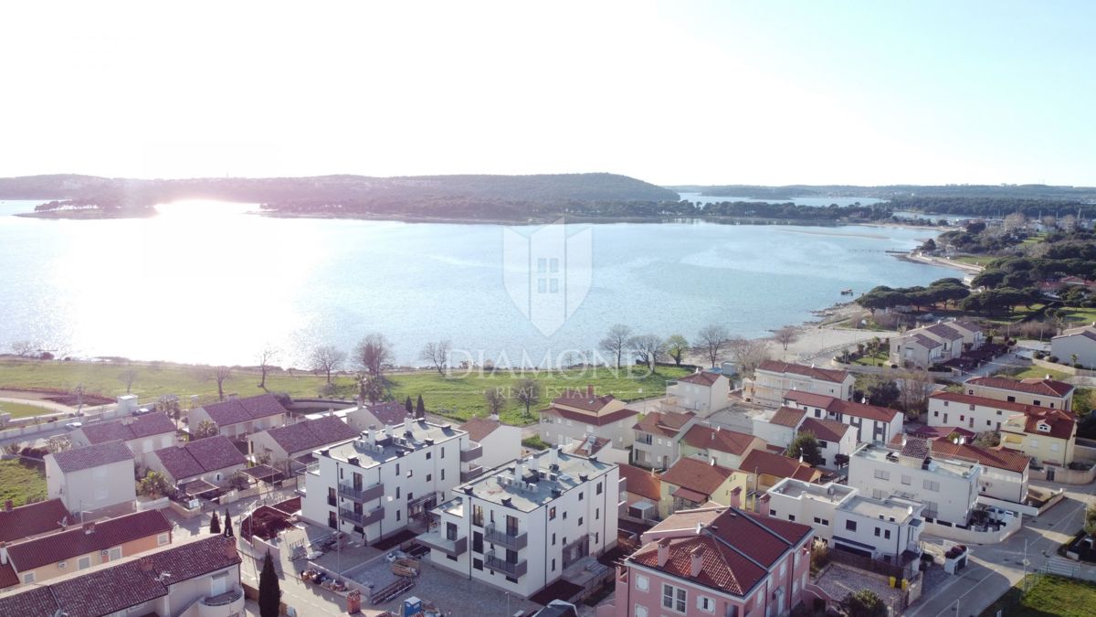 Apartma z dvigalom ob plaži v mirnem delu Medulina!