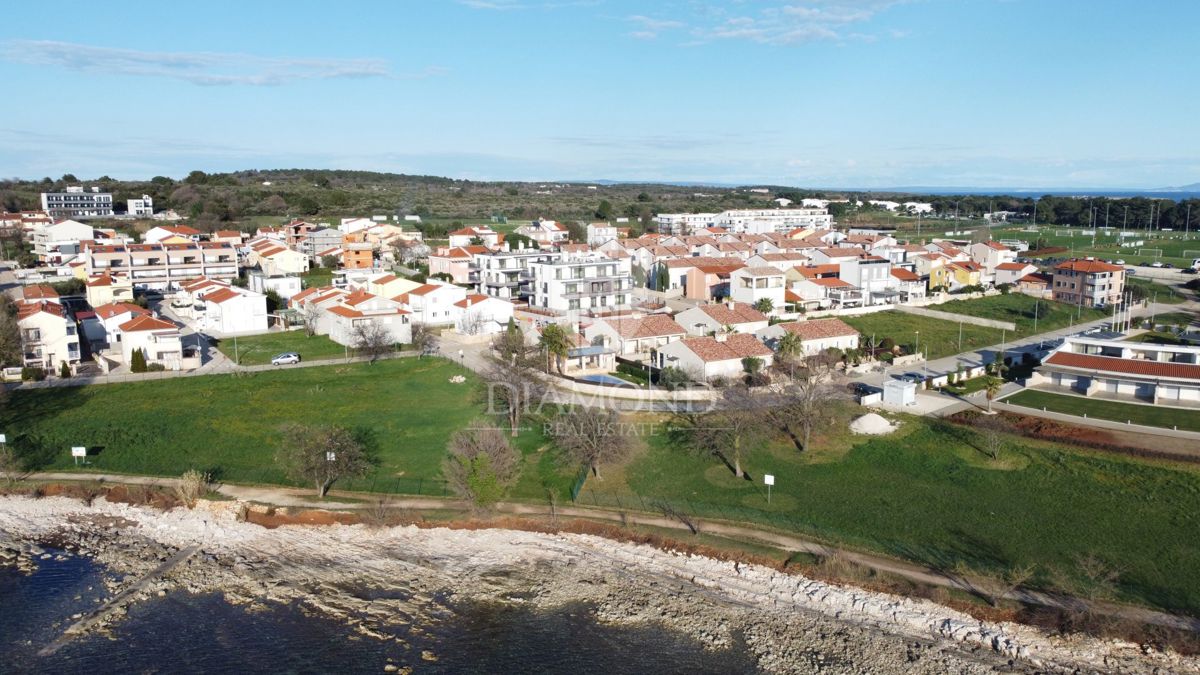 Apartma z dvigalom ob plaži v mirnem delu Medulina!