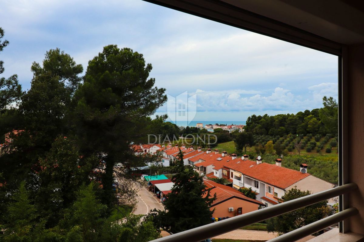 Poreč, prostorno stanovanje s pogledom na morje!