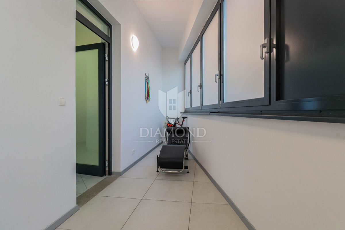 Umag, super poslovni prostor v centru mesta!