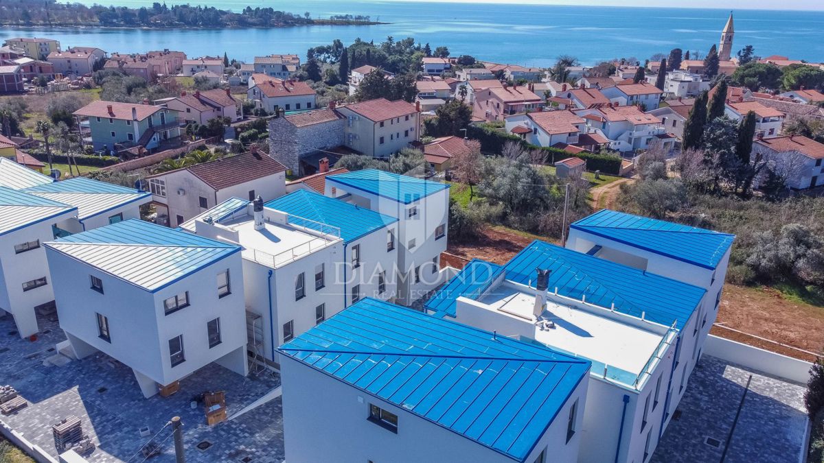 Umag, Lovrečica, Trisobno stanovanje v prvem nadstropju!