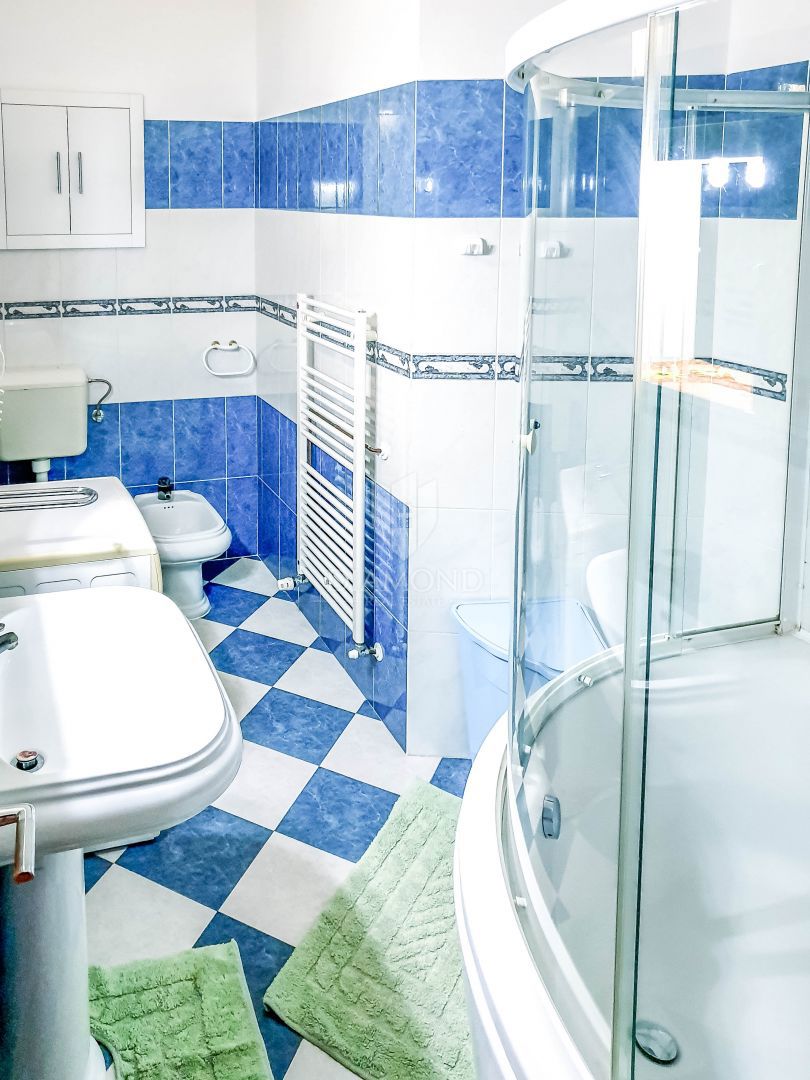 Rovinj, dva apartmaja na odlični lokaciji 