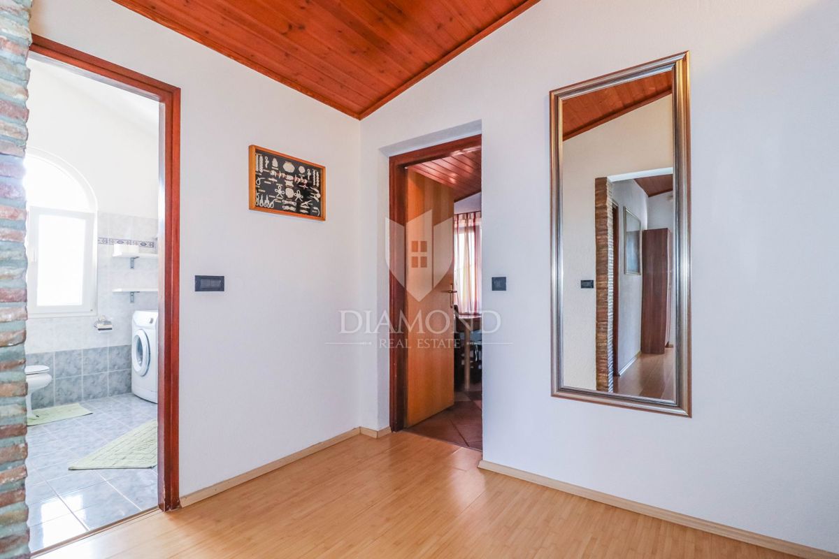 Rovinj, dva apartmaja na odlični lokaciji 