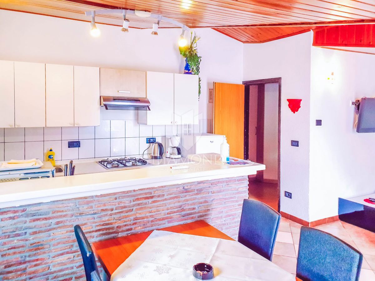 Rovinj, dva apartmaja na odlični lokaciji 