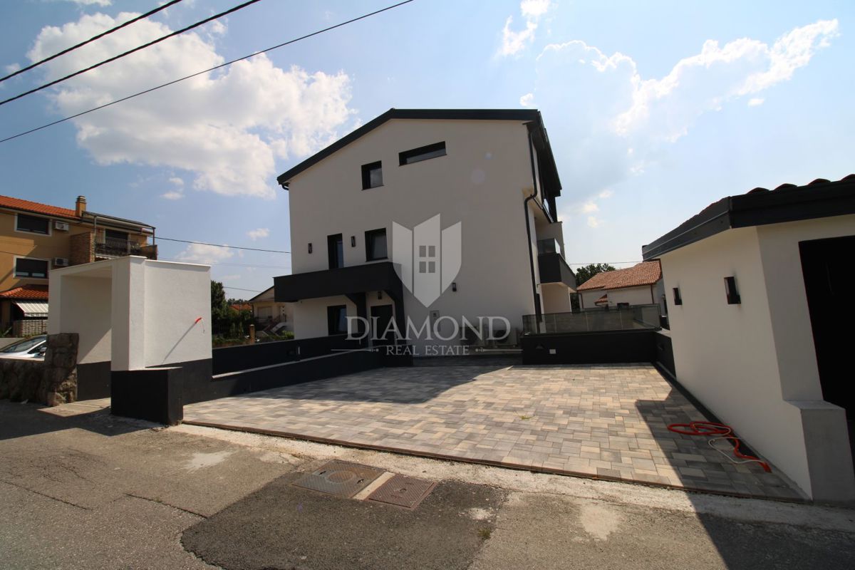 Apartmaj Marinići, Viškovo, 131m2