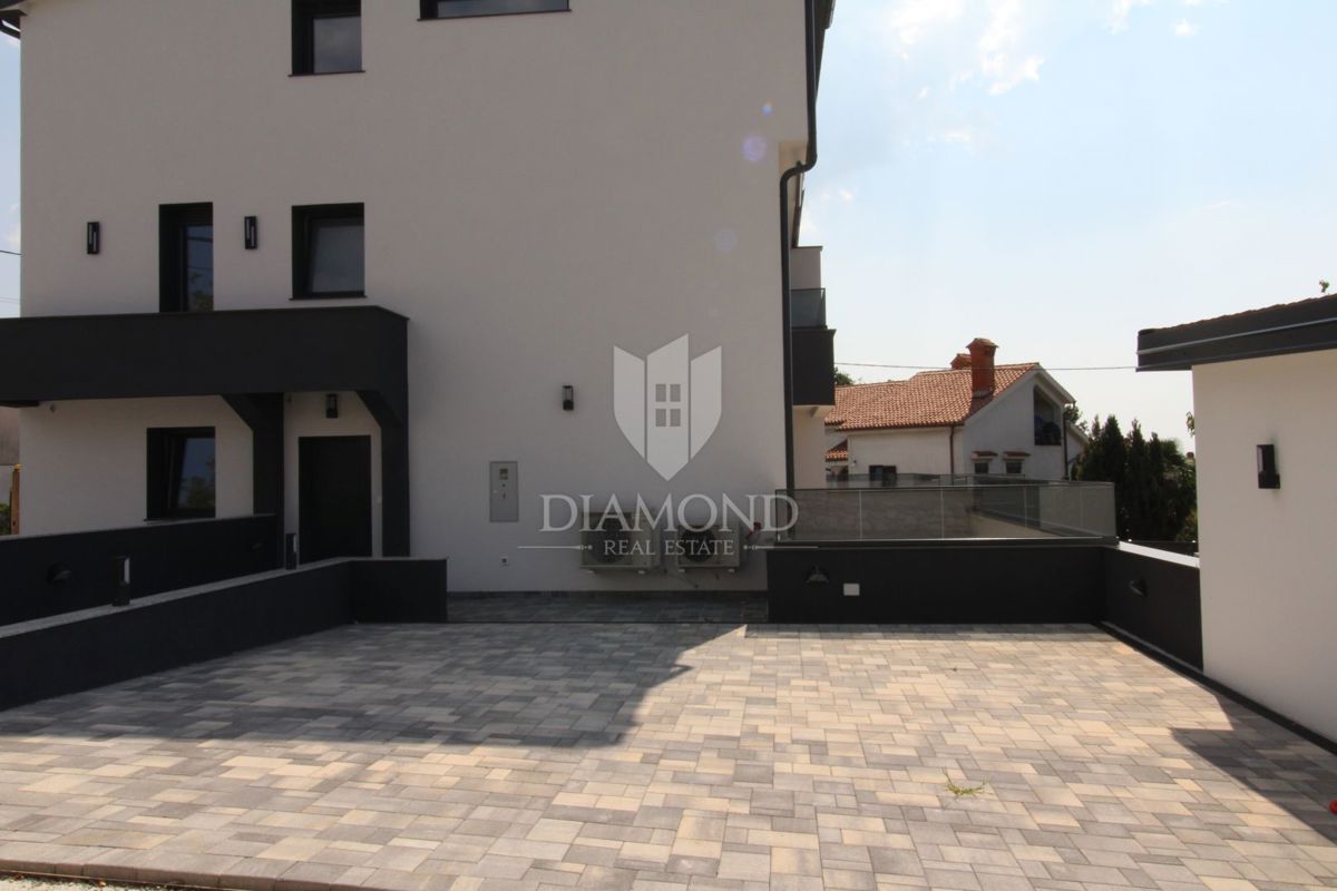 Apartmaj Marinići, Viškovo, 131m2