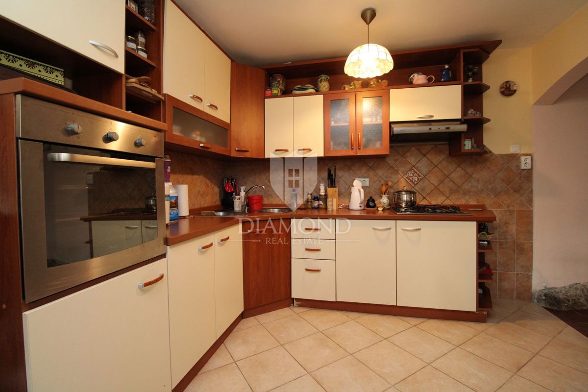 Hiša Permani, Matulji, 242m2