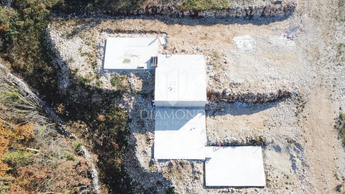 Poreč, okolica, gradbena parcela s projektom