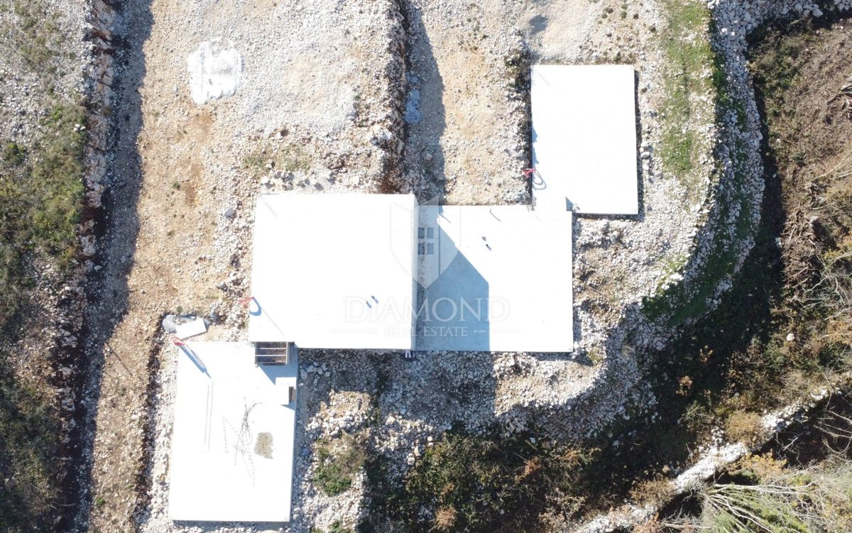 Poreč, okolica, gradbena parcela s projektom