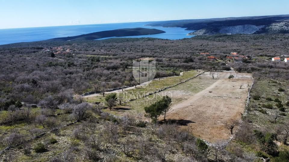 Zemljišče Labin, 9.899m2