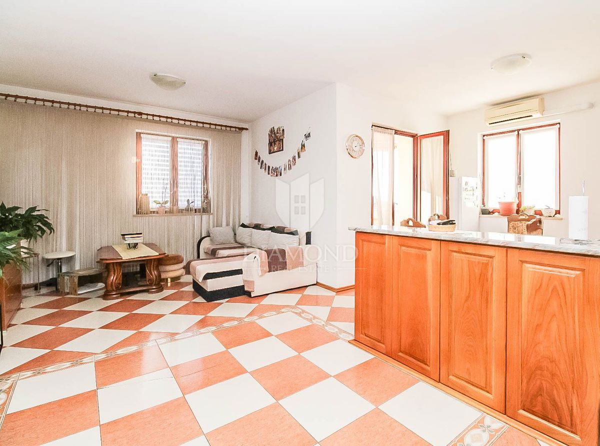 Rovinj, dva apartmaja na odlični lokaciji