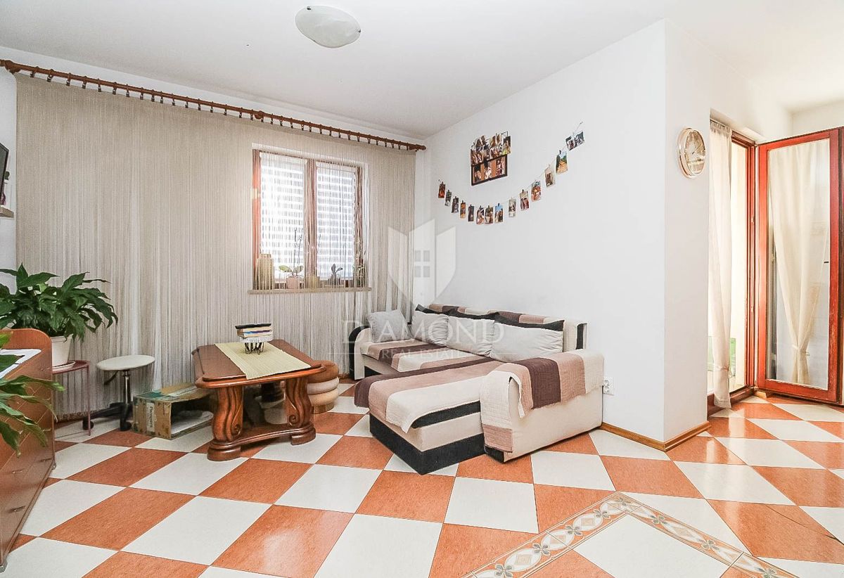 Rovinj, dva apartmaja na odlični lokaciji
