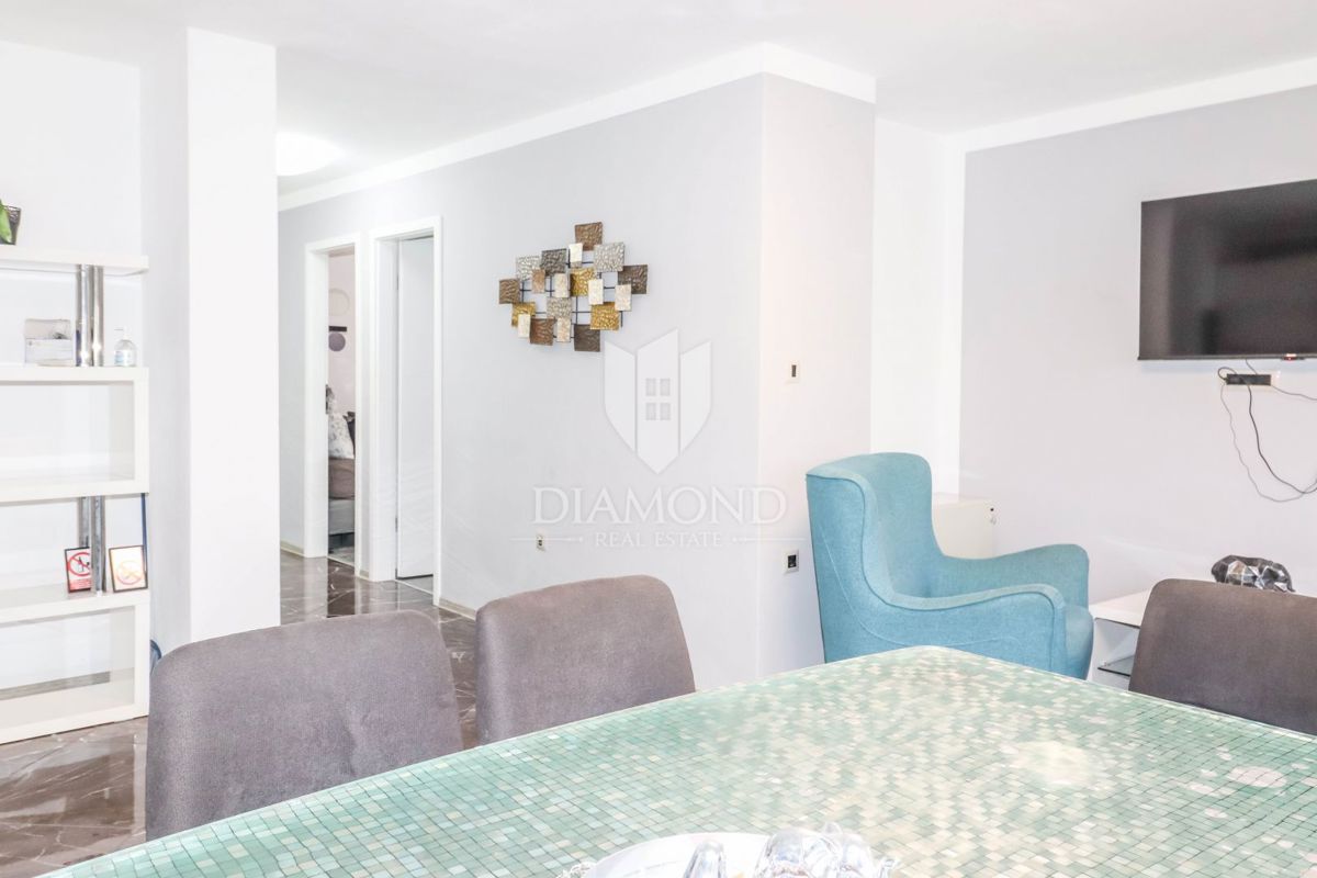 Rovinj, lep apartma z balkonom
