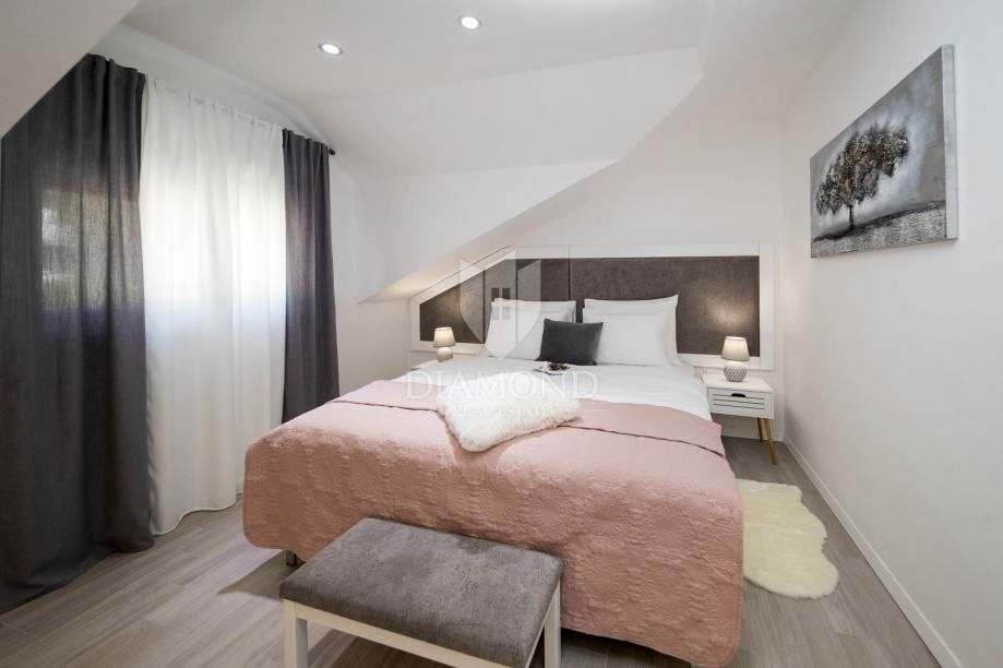 Edinstvena vila z notranjim bazenom