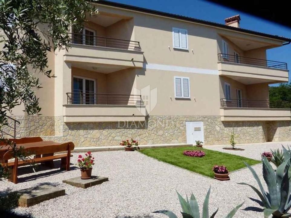 Hiša Rabac, Labin, 254,10m2