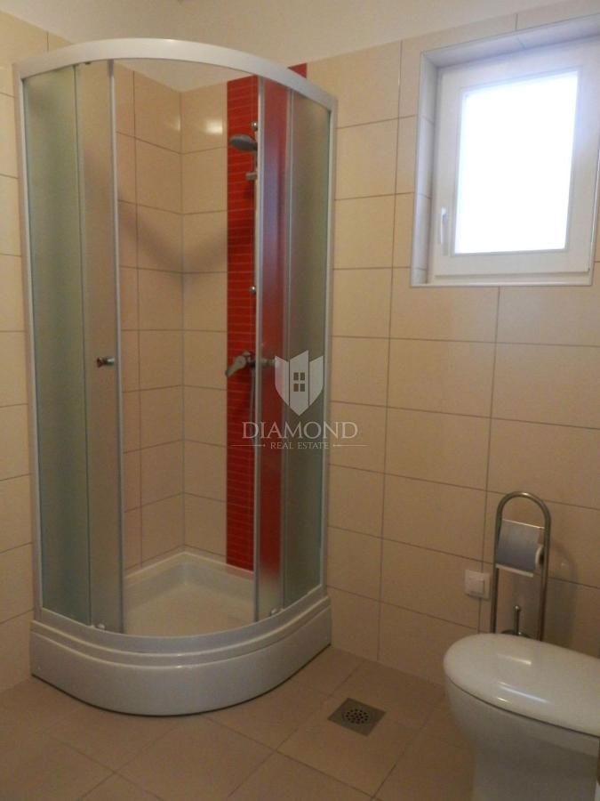 Odlična hiša s pogledom na morje