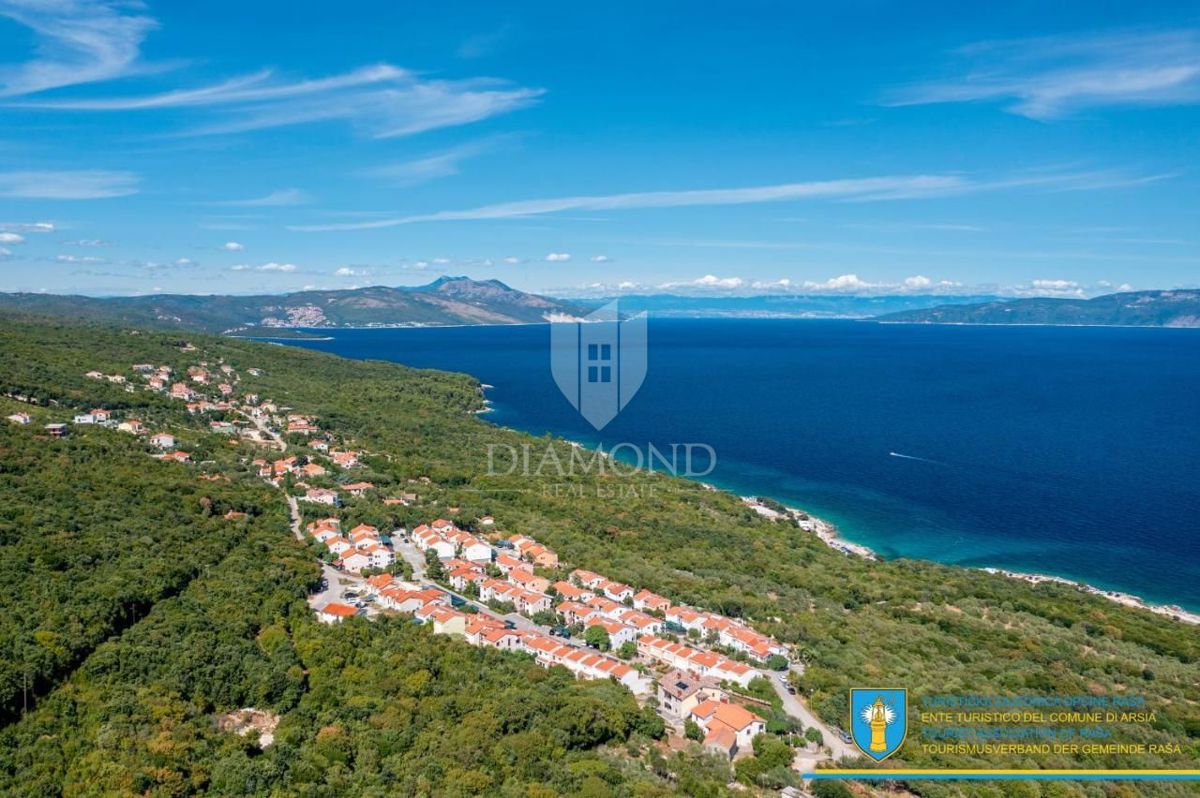 Odlična hiša s pogledom na morje