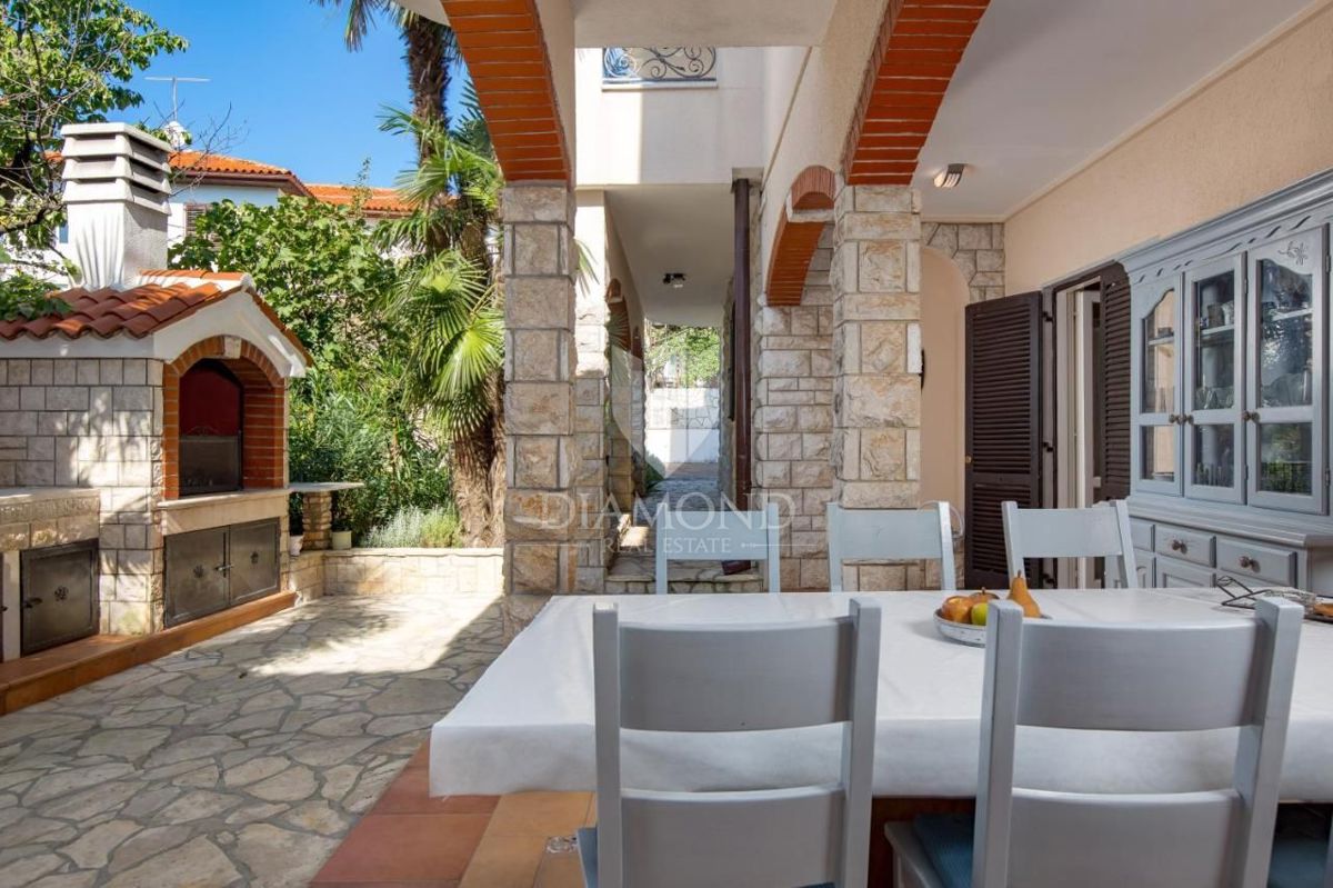 Istra, Umag – Čudovita vila v prvi vrsti ob morju