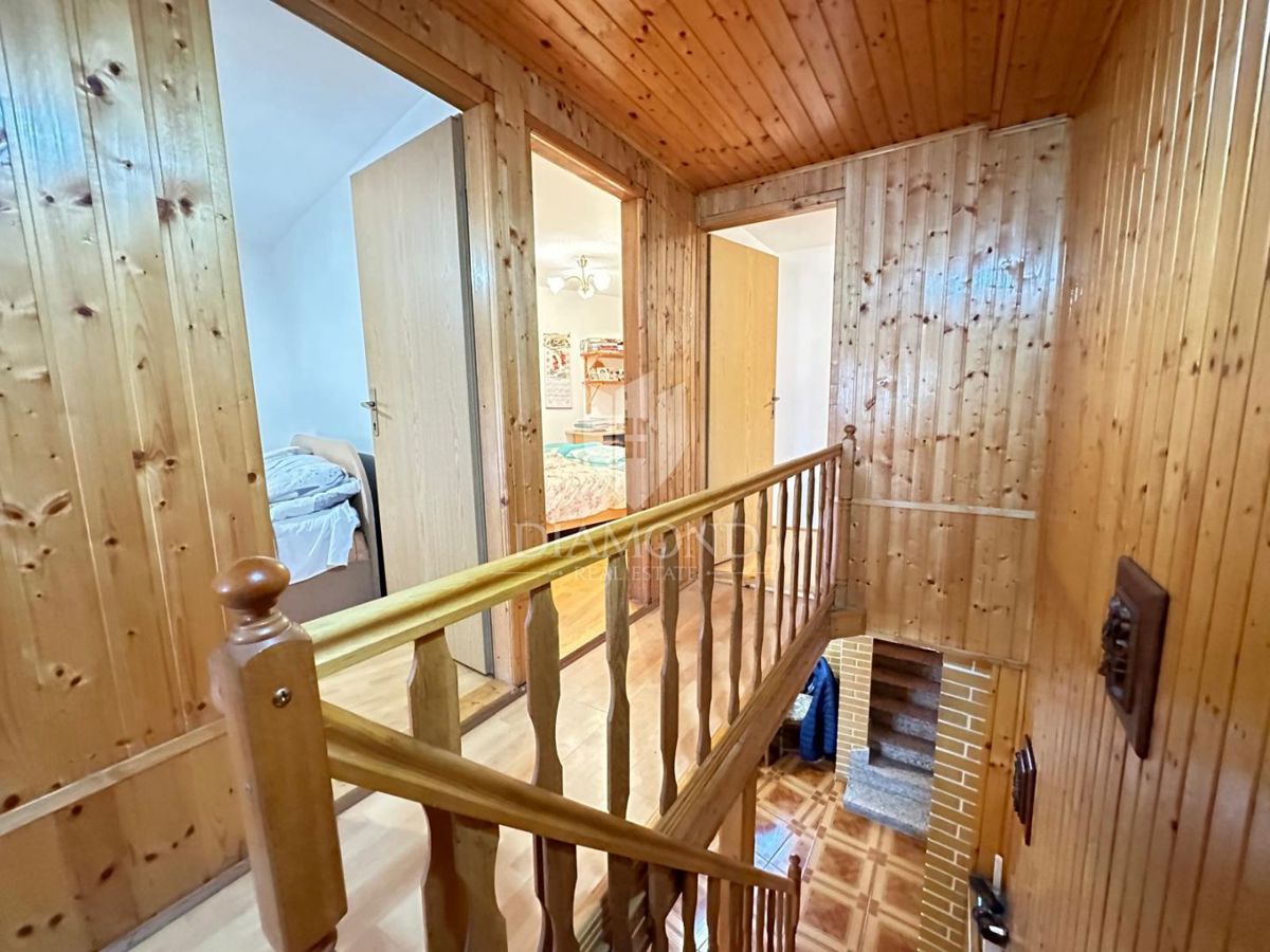 Apartmaj Monvidal, Pula, 130m2