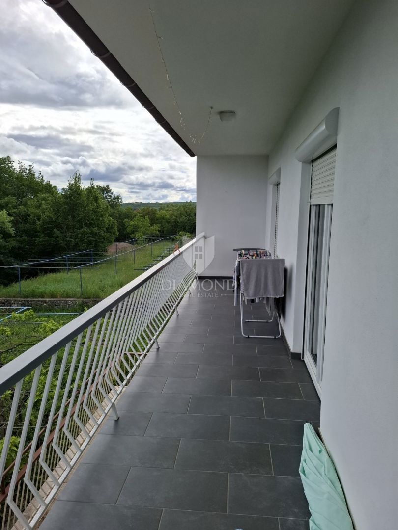 Hiša v Labinu z velikim vrtom