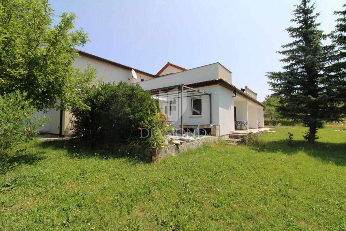 Labin, družinska hiša s 5 apartmaji