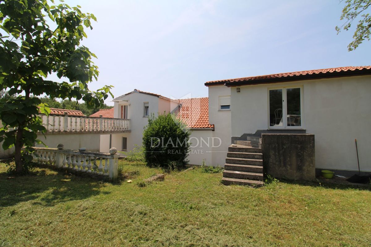 Labin, družinska hiša s 5 apartmaji