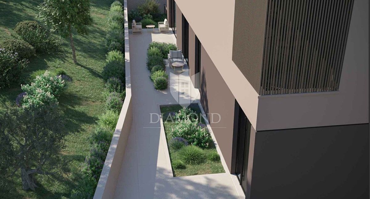 GRADBENIŠKO ZEMLJIŠČE S PROJEKTOM IN DOVOLJENJEM, RABAC
