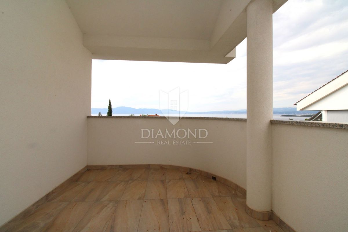 Apartmaj Malinska, Malinska-Dubašnica, 60m2