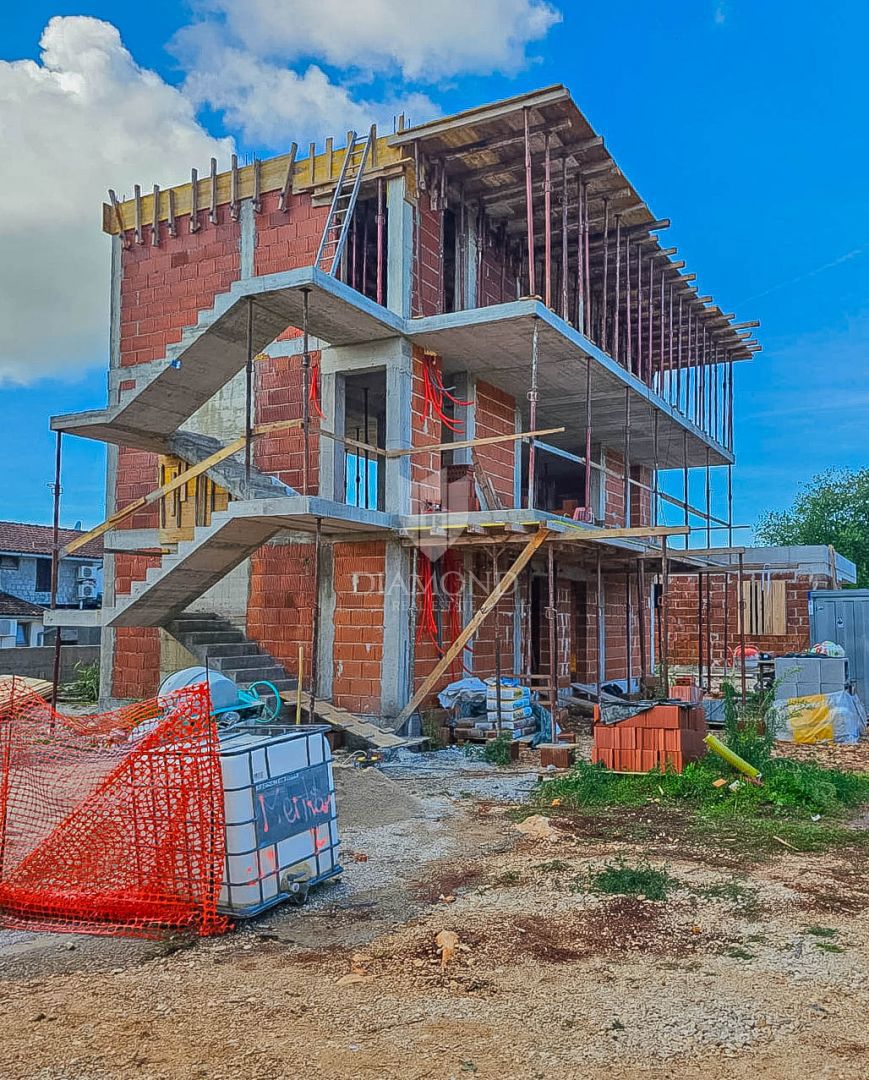 Savudrija! Stanovanje, 79 m² s 3 spalnicami!