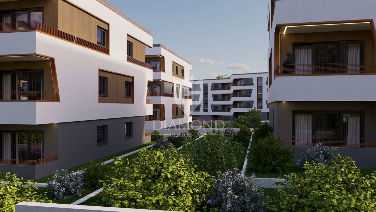 Poreč, Novo Stanovanje v Bližini Centra in Morja