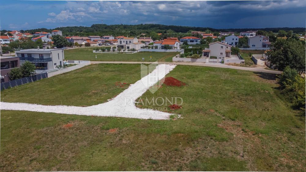 Loborika, zemljišče v mirnem in naravnem okolju 