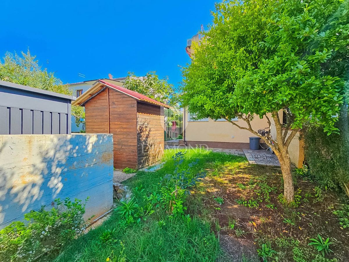 Novigrad, stanovanje z vrtom 146 m², 500 m od morja!