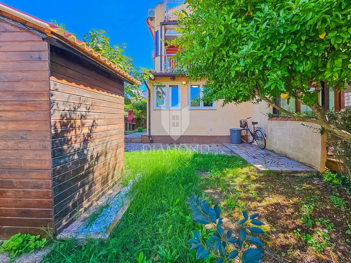 Novigrad, stanovanje z vrtom 146 m², 500 m od morja!