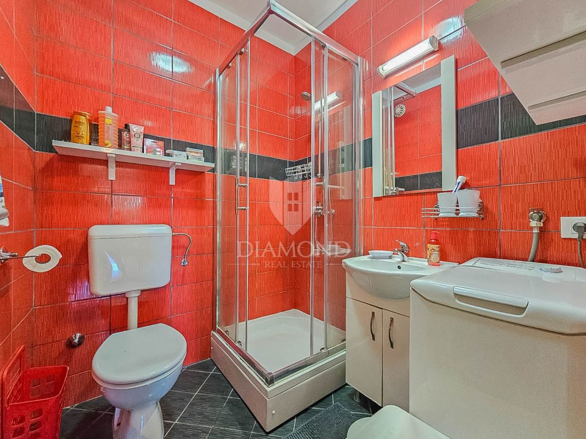 Novigrad, stanovanje z vrtom 146 m², 500 m od morja!