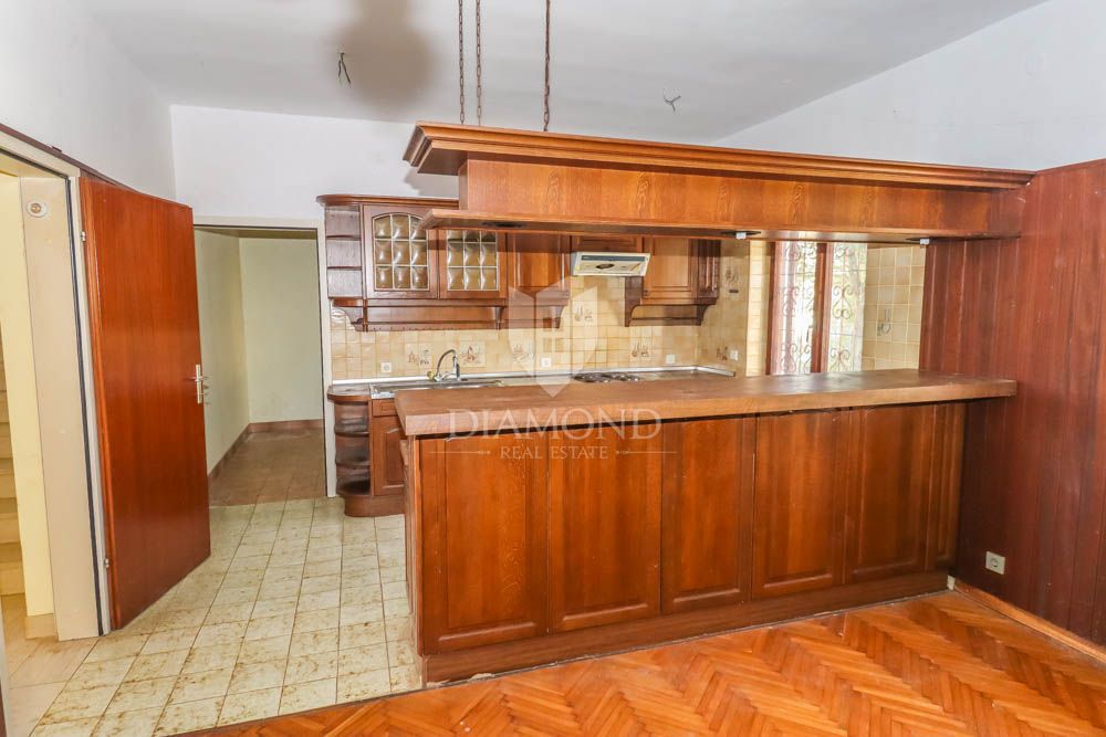 Hiša Pješčana Uvala, Medulin, 360m2