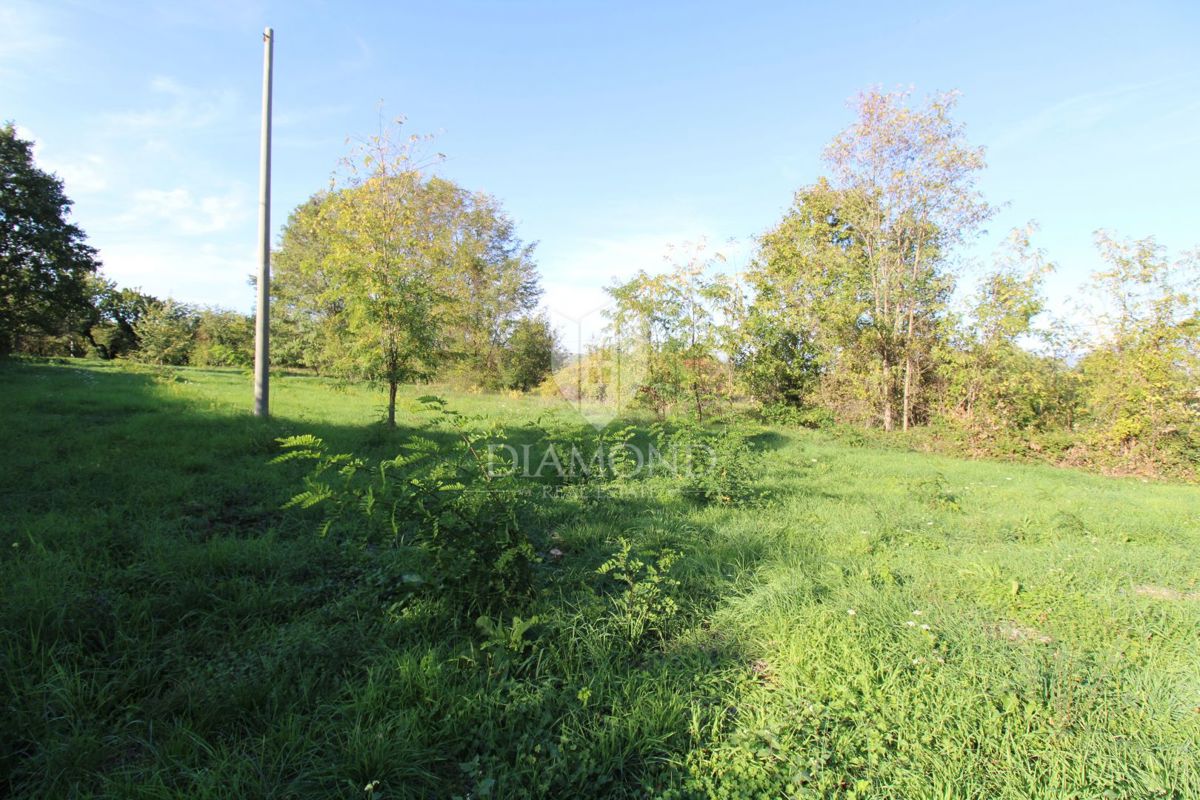 Zemljišče Labin, 870m2