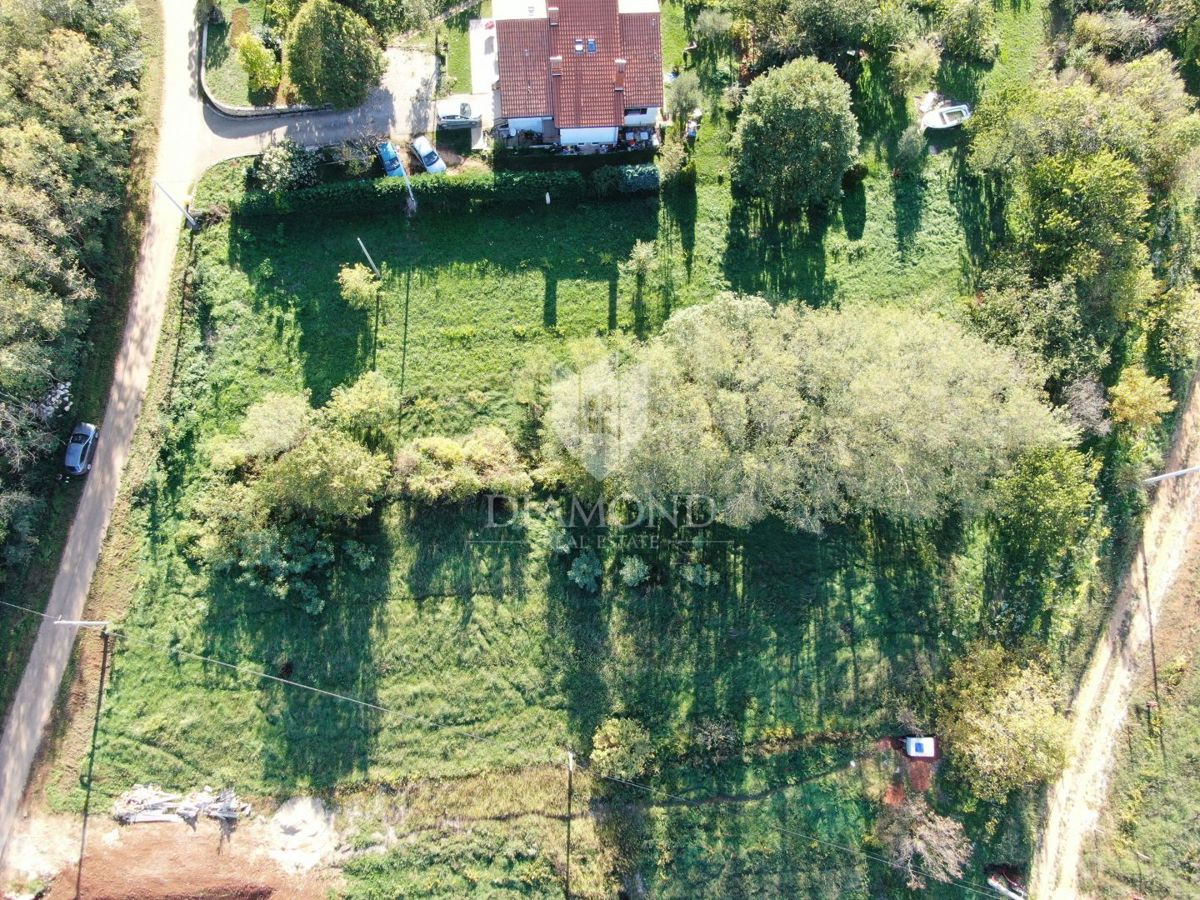 Zemljišče Labin, 870m2