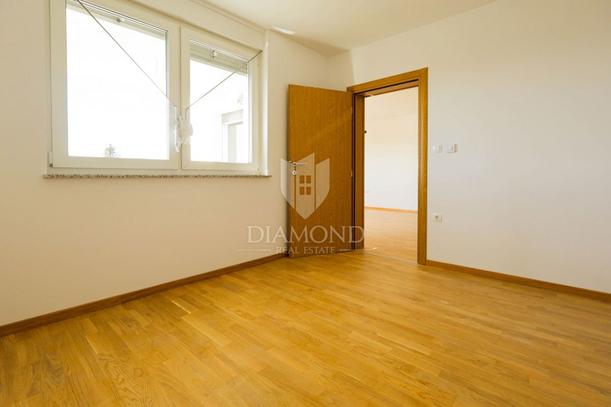 Apartmaj Prozorje, Dugo Selo - Okolica, 75m2
