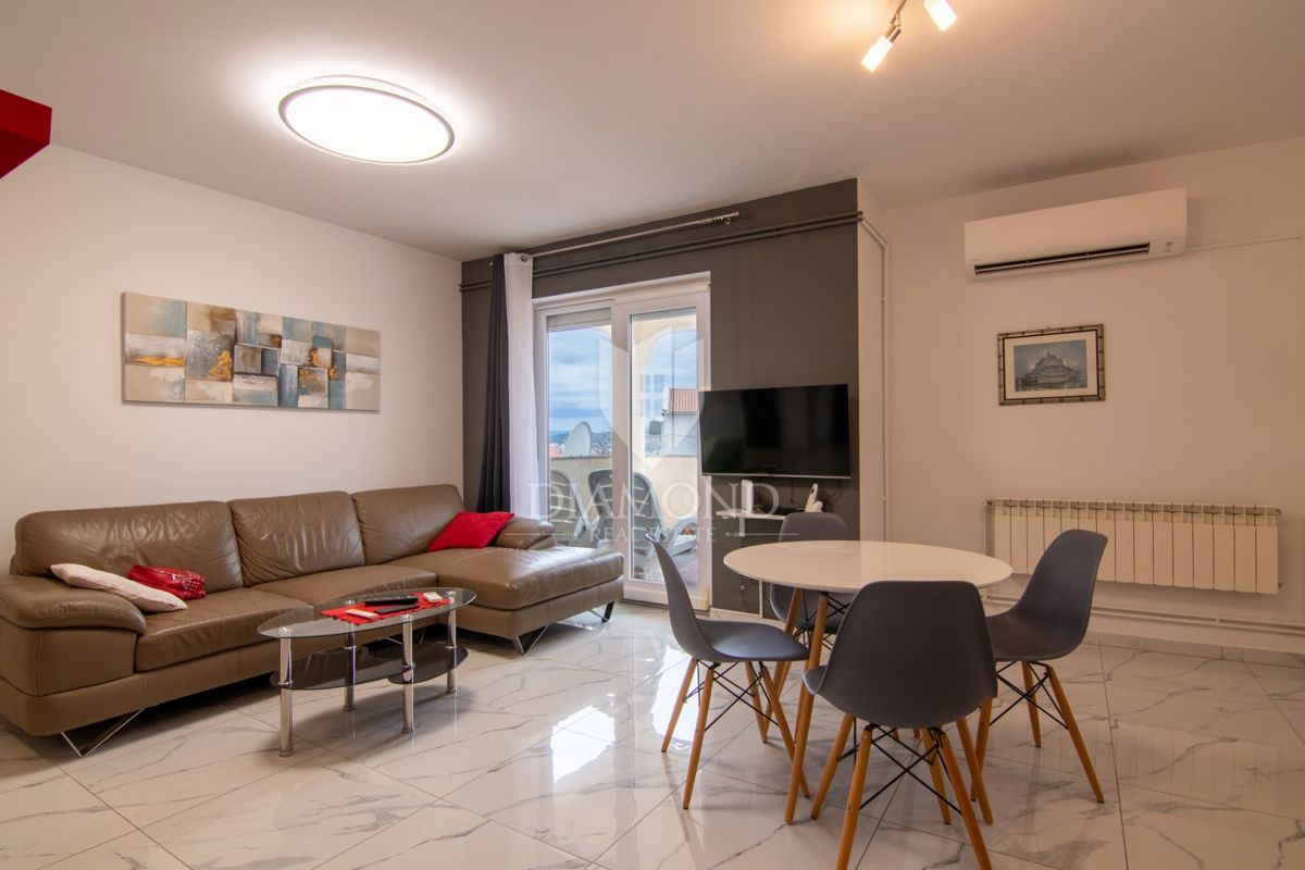 Krk, dvosobno stanovanje v prvem nadstropju, blizu plaže