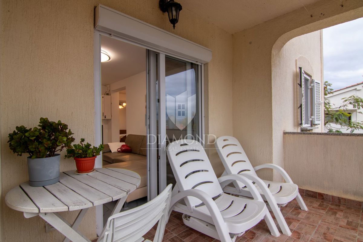 Krk, dvosobno stanovanje v prvem nadstropju, blizu plaže