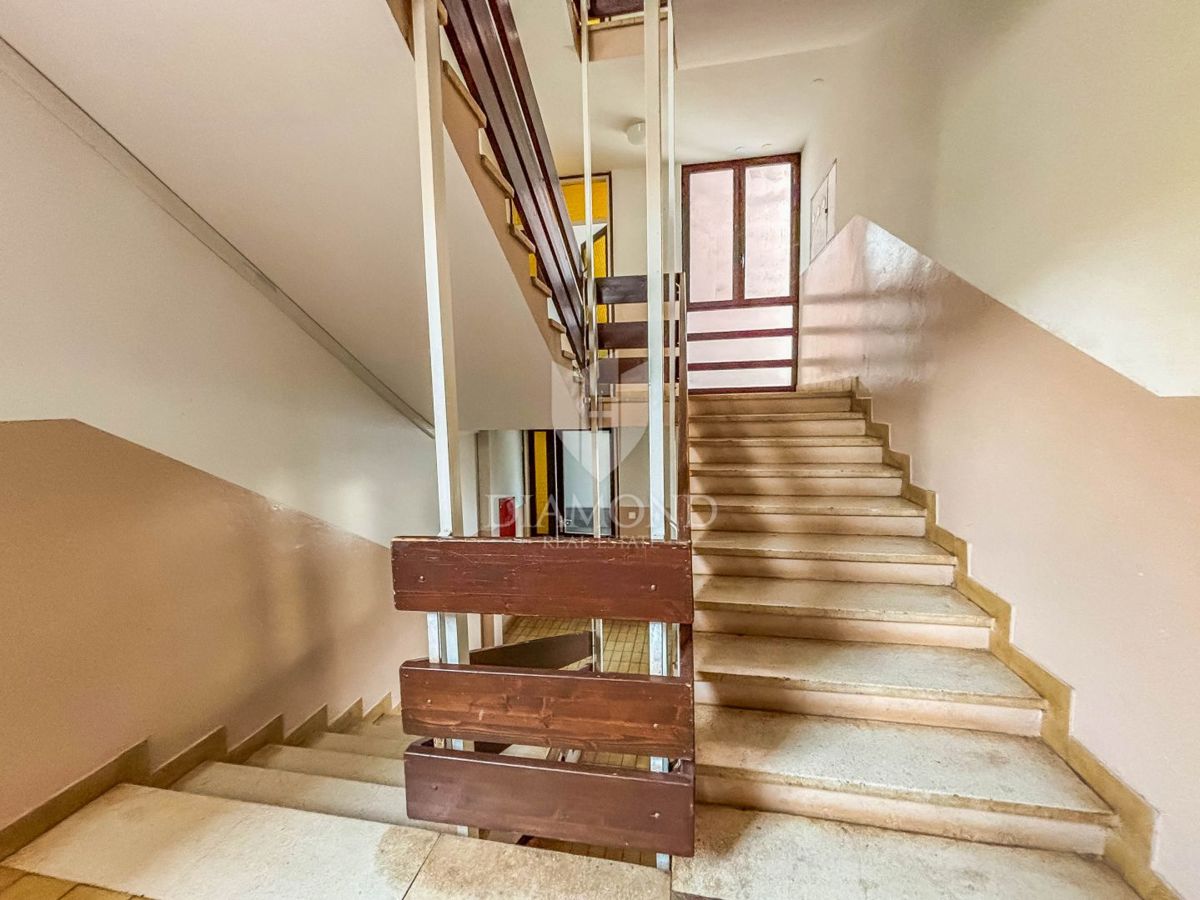 Umag, stanovanje v pritličju v centru mesta!