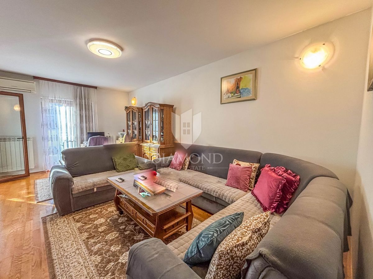 Umag, stanovanje v pritličju v centru mesta!