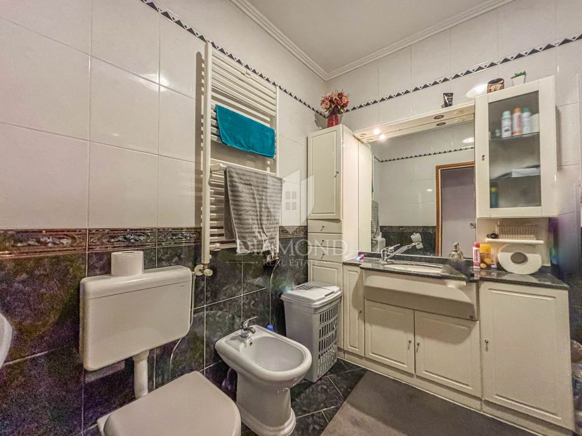 Umag, stanovanje v pritličju v centru mesta!