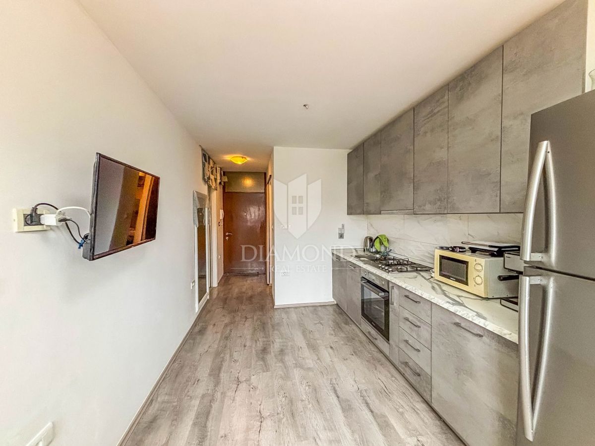 Umag, dvosobno stanovanje v prvem nadstropju!