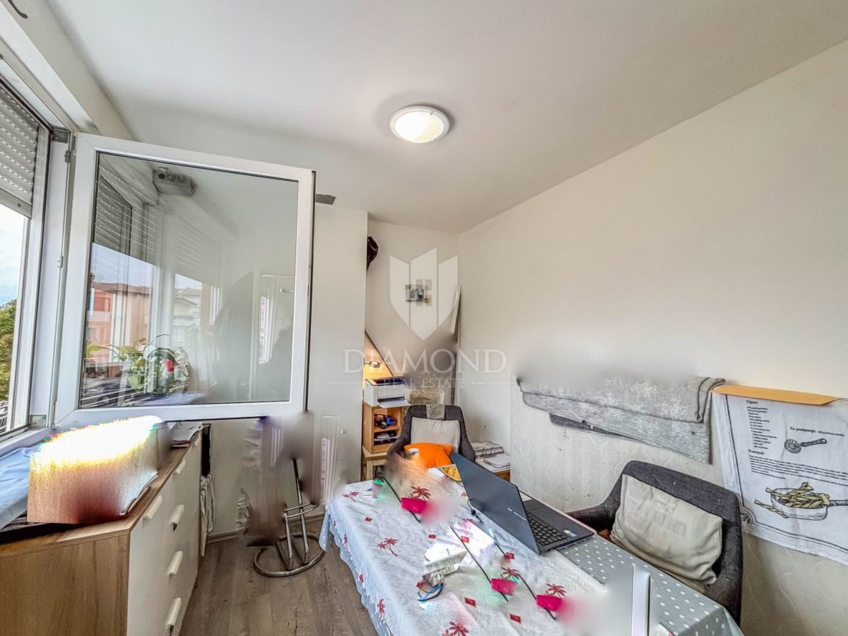 Umag, dvosobno stanovanje v prvem nadstropju!